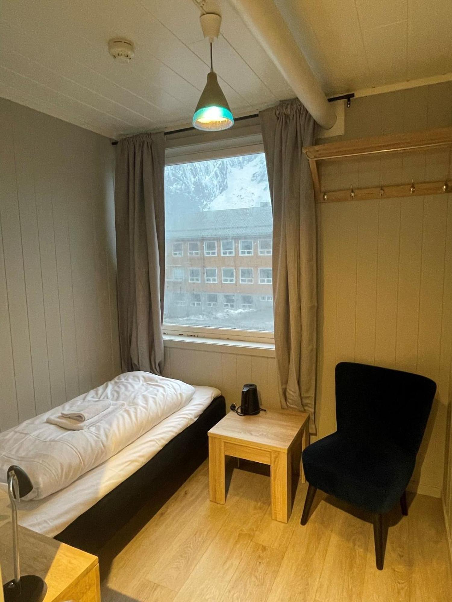 Lofoten - Rooms&apartments Reine